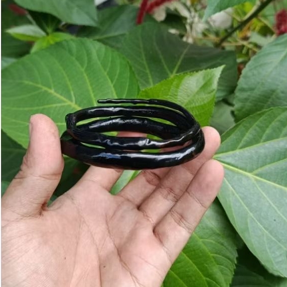 ต้นฉบับ 3-WRAP สีดํา BEACH ROOT BRACELET