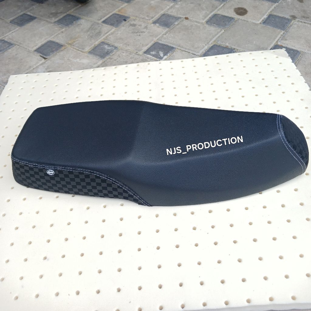 ALFA SASAK THIVE SEAT Level mix หมากรุกคาร์บอน 3D yamaha Alfa Seat หนังกระดาษทราย พร้อมใช้งาน