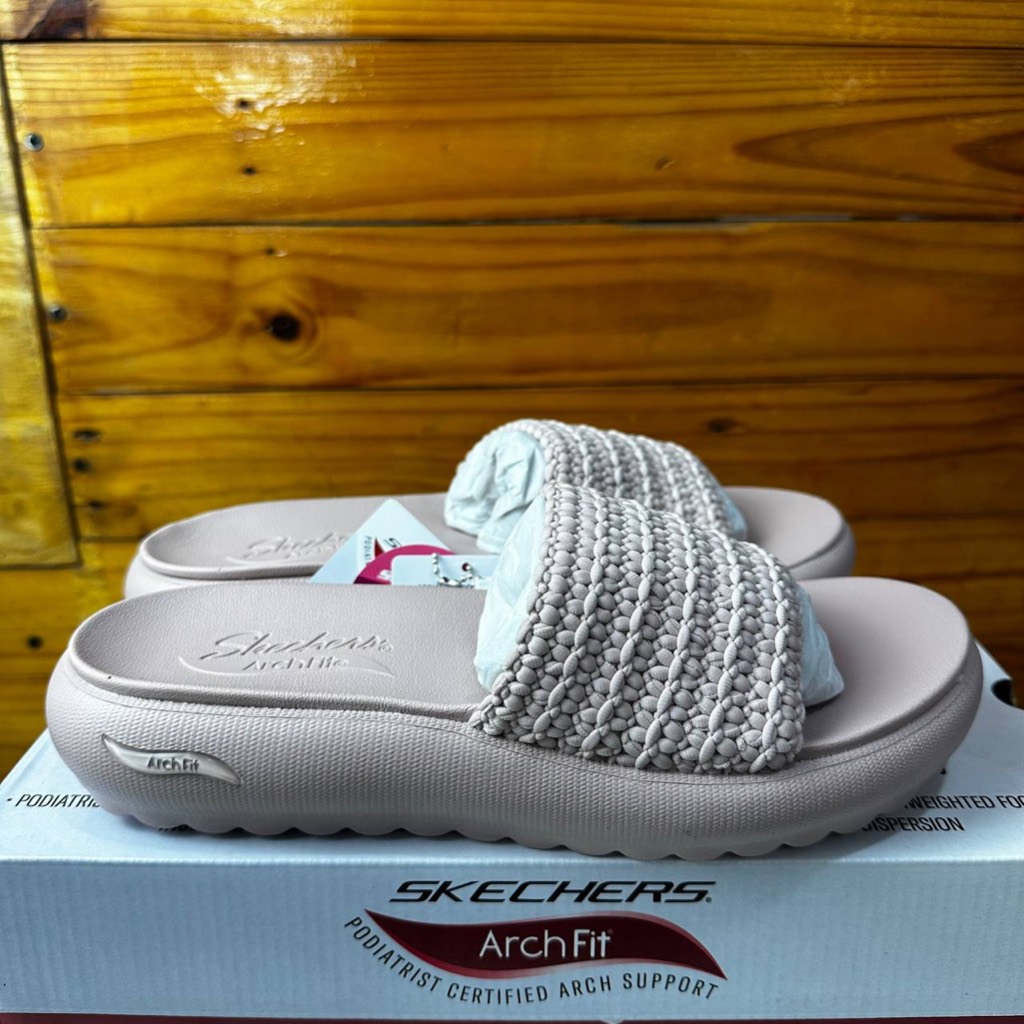 2 สีหลากหลายของ SKECHERS รองเท้าแตะผู้หญิง SKECHERS ARCH FIT CLOUD OH SHE PRETTY 119789 รองเท้าแตะสไ