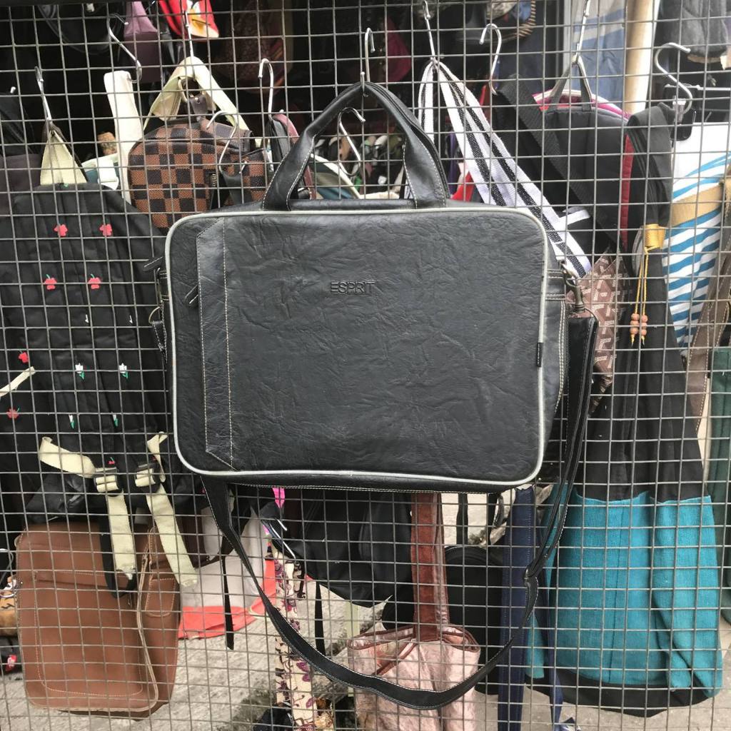 กระเป๋าMESSENGER ESPRIT ดั้งเดิม