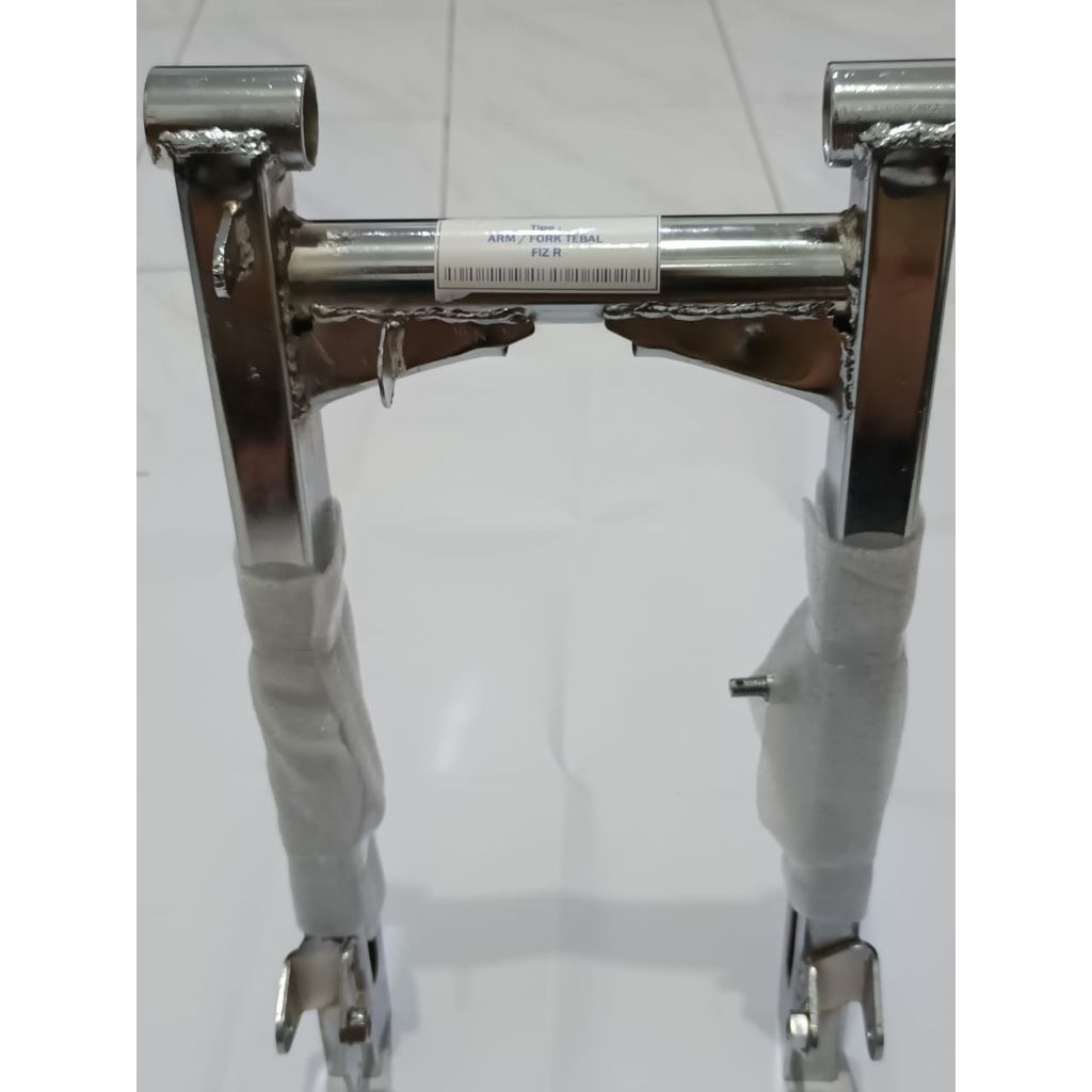 FIK SWING ARM YAMAHA FIZ R SWING ARM THICK CHROME