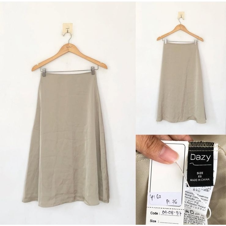 กระโปรง Dazy********