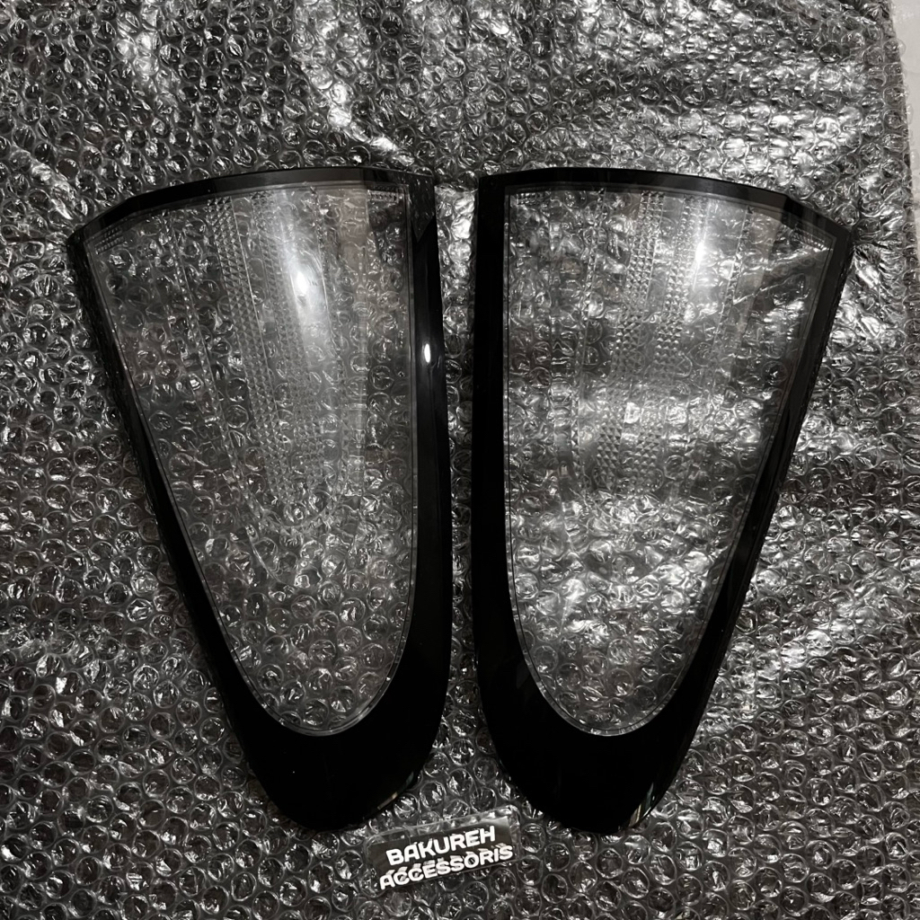 ไฟท้าย Toyota Sienta Type QV ดั้งเดิม