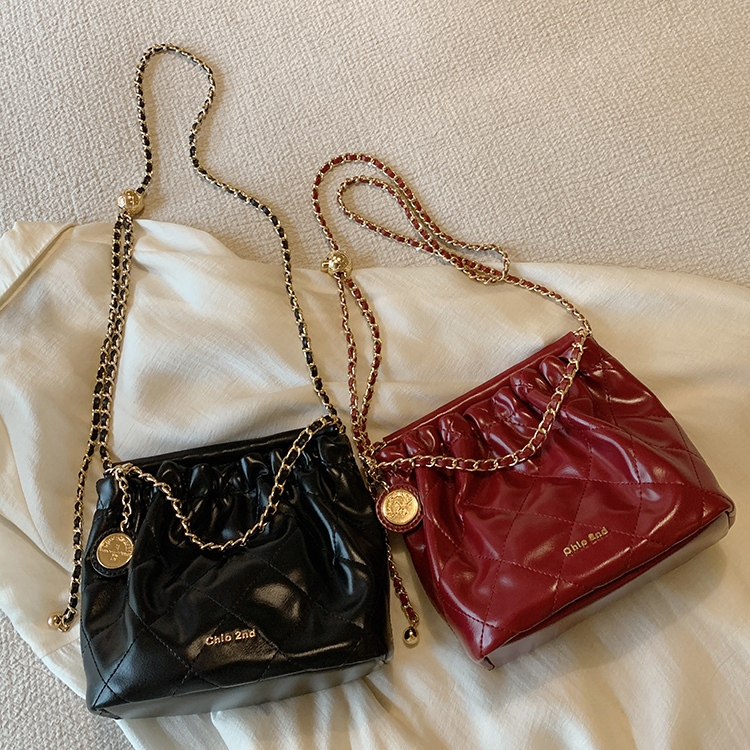 Chio2nd - กระเป๋าสะพายและสลิง Jiyeon