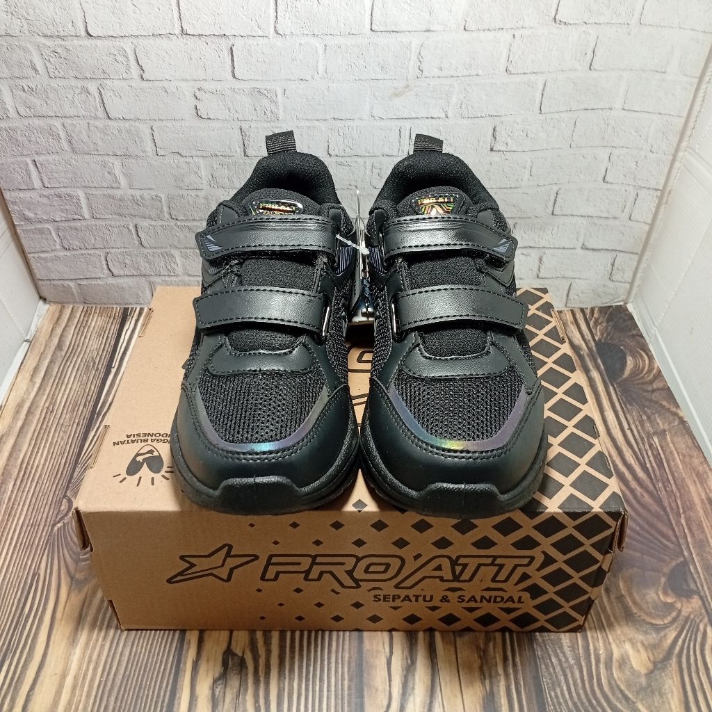 PRO ATT ISO 661 BLACK SCHOOL SHOES ( 31-34 )