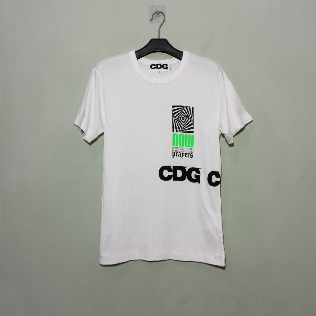 เสื้อยืด Come des Garcons