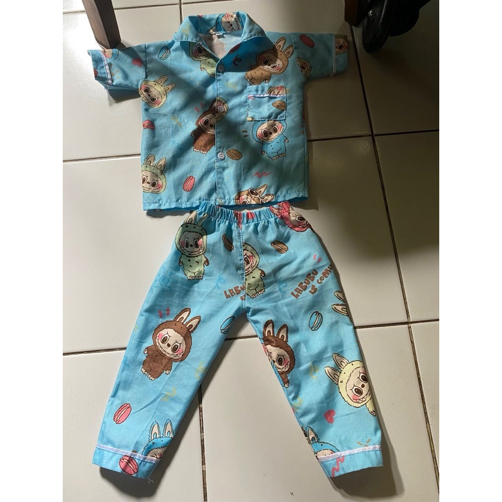 CHILDRENS PAJAMAS / CHILDRENS SLEEPWEAR XS / CHILDRENS SLEEPWEAR SET (PRILOVED)