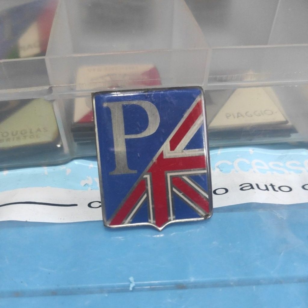 Vespa Piaggio Logo Badge Emblem Legshiel England flag ulma vigano