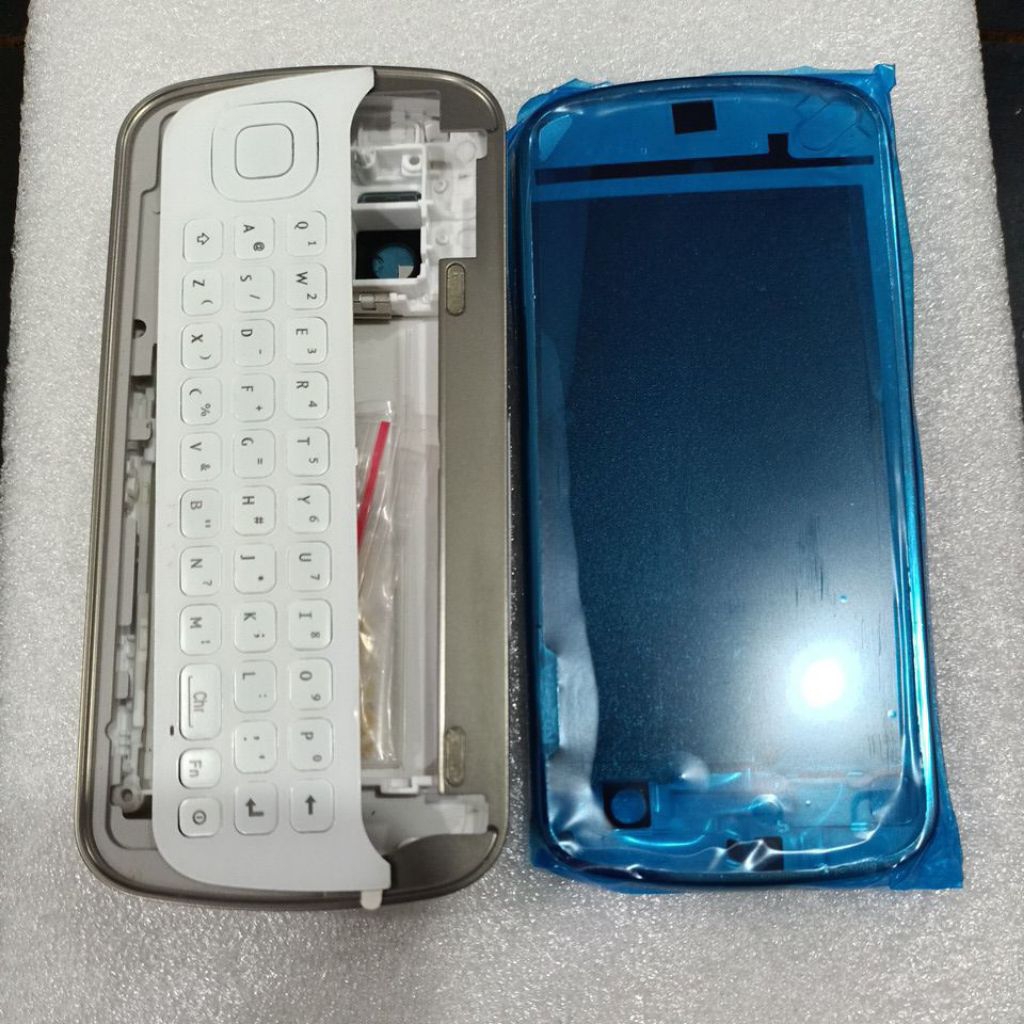 เคส Nokia N97 ใหญ่ครบชุด