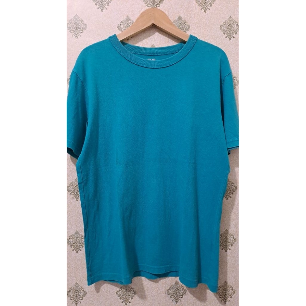 เสื้อยืด Uniqlo U***
