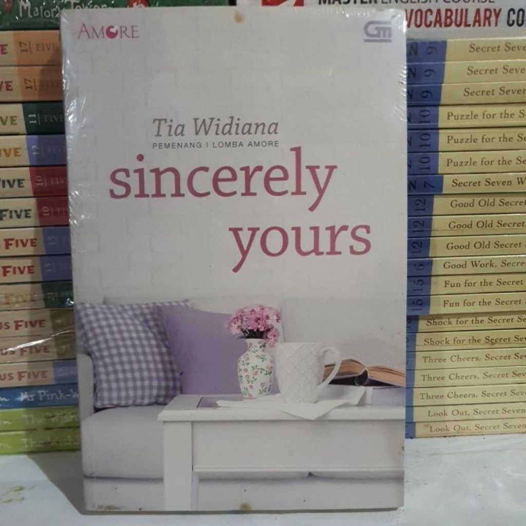 หนังสือต้นฉบับ SINCERELY YOURS