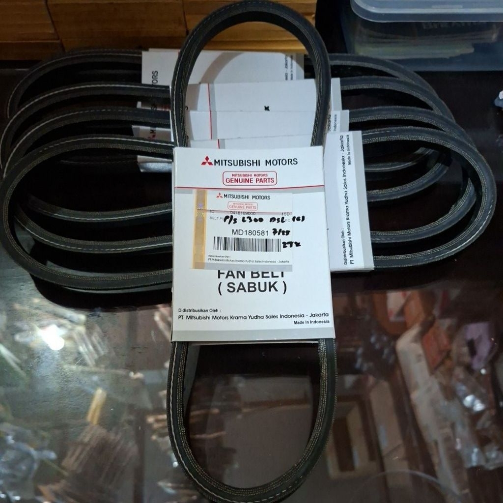MITSUBISHI สายพานพัดลม พวงมาลัยพาวเวอร์ L300 Diesel A-28.4 มอเตอร์มิตซูแท้ อะไหล่แท้ MD180581