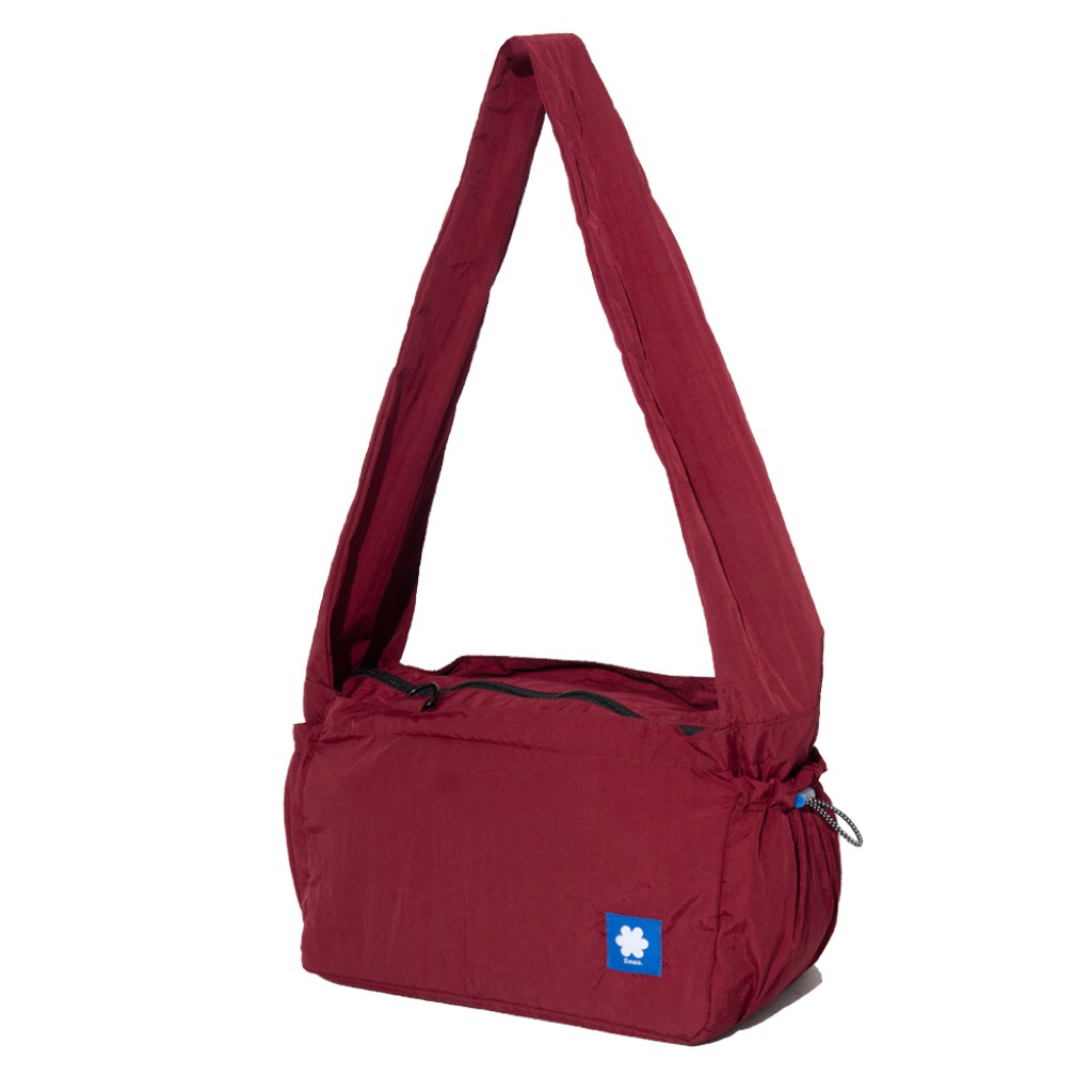 FINNE Loto Nylon Crinkle bag - สี Maroon | กระเป๋าสะพายข้าง | กระเป๋าสะพายข้าง | ผู้ชาย | ผู้หญิง