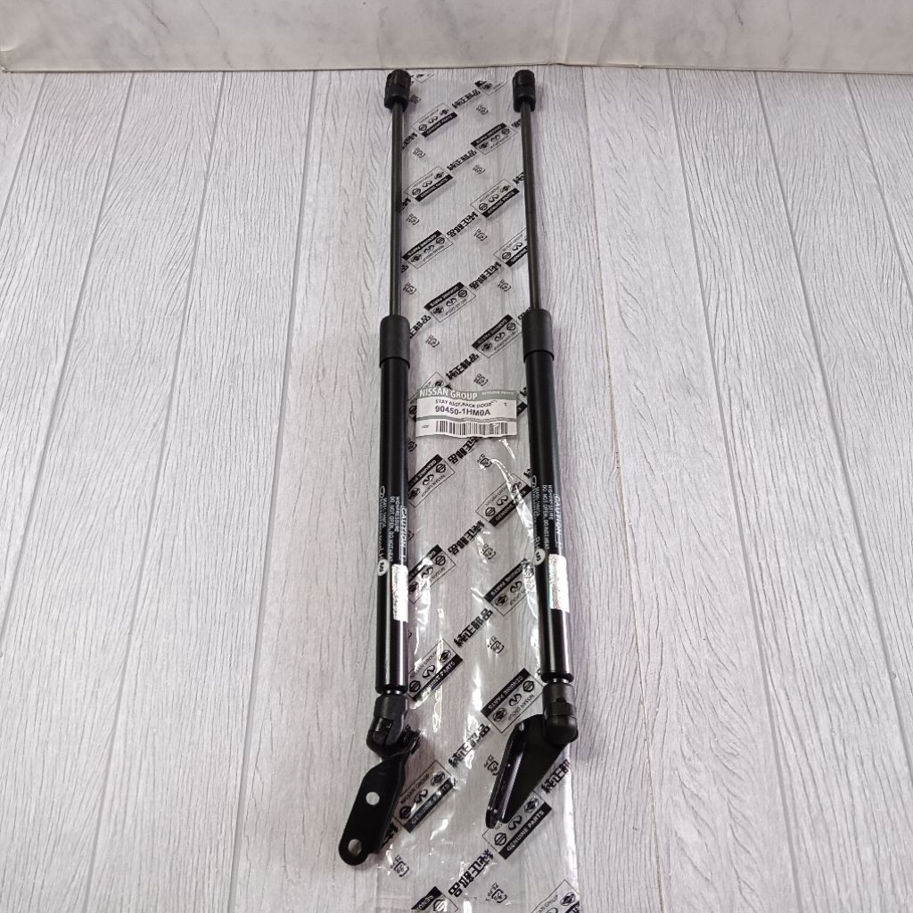 Nissan March โช๊คประตูด้านหลัง 1 ชุด 2 ชิ้น