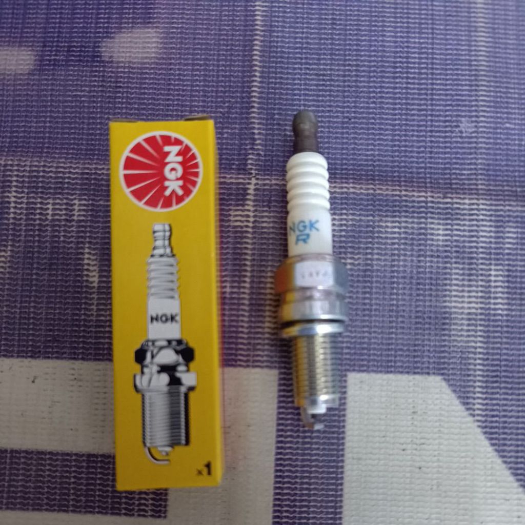 Ertiga / karimun wagon / estilo / splash / swift / ignis / หัวเทียนพกพาใหม่ KR6A-10