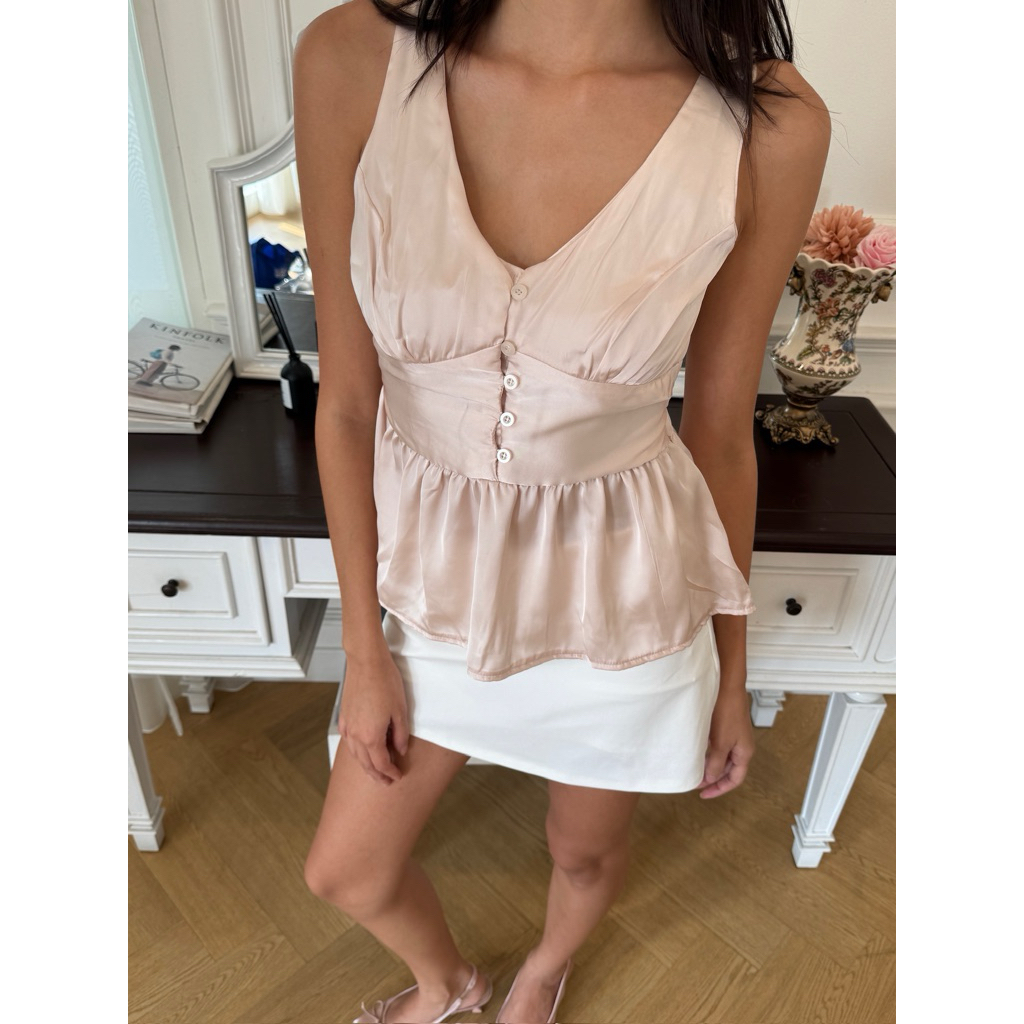 HerPlais Murphy Top / เสื้อซาติน / เสื้อยกระดับ / เสื้อกล้าม