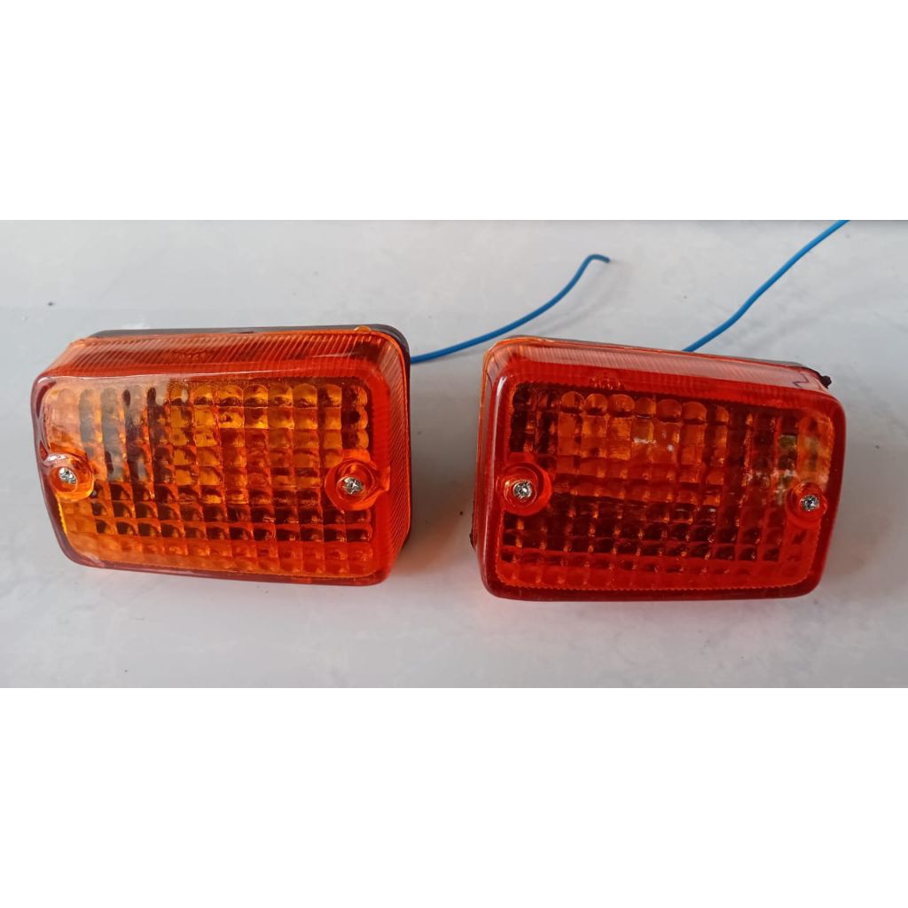 ไฟเลี้ยวหน้า Supercup c700