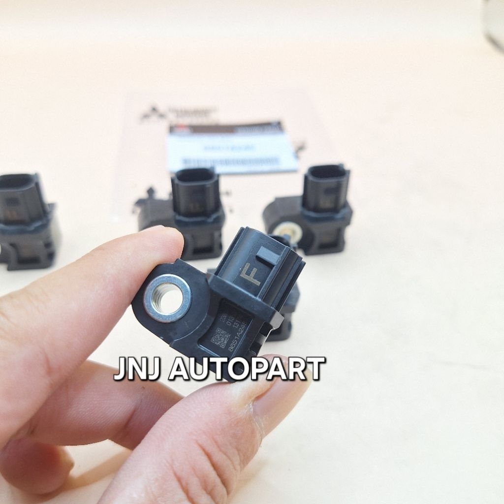 เซ็นเซอร์ถุงลมนิรภัยราคาสําหรับ 1 ชิ้น Mitsubishi Pajero Sport Triton Xpander Mirage Original Mitsubishi