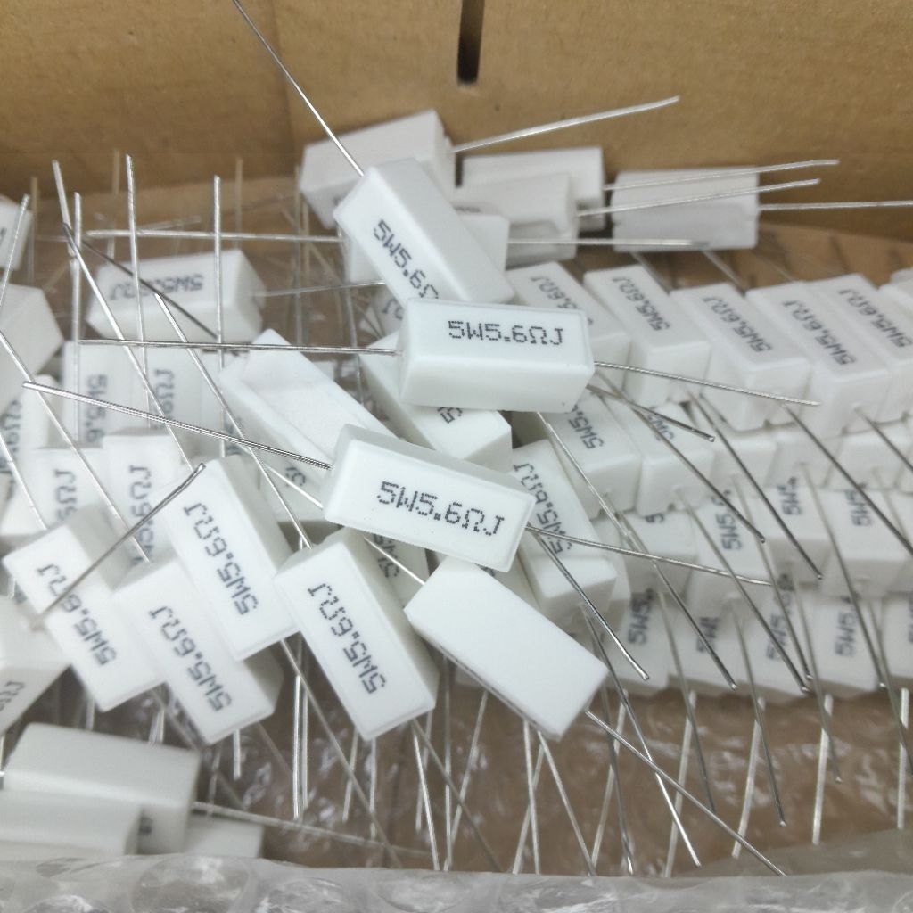 RESISTOR 5W 5R6 5W 10R 5% TAIWAN BLOCK 1 ชิ้น