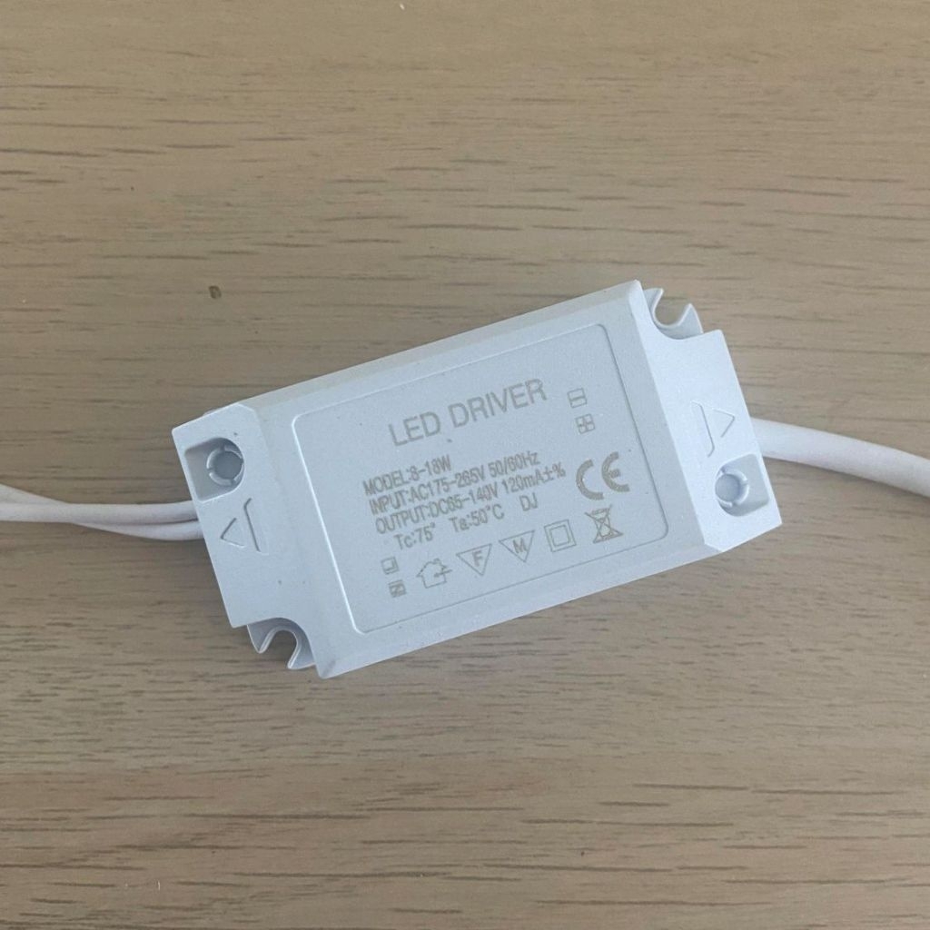 TRAVO LED DRIVER สีขาว 8-18W