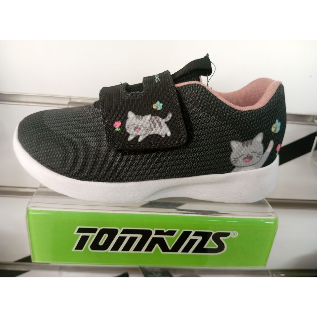 Tomkins ARCANE รองเท้าสีดําและสีขาวสําหรับเด็กผู้หญิง