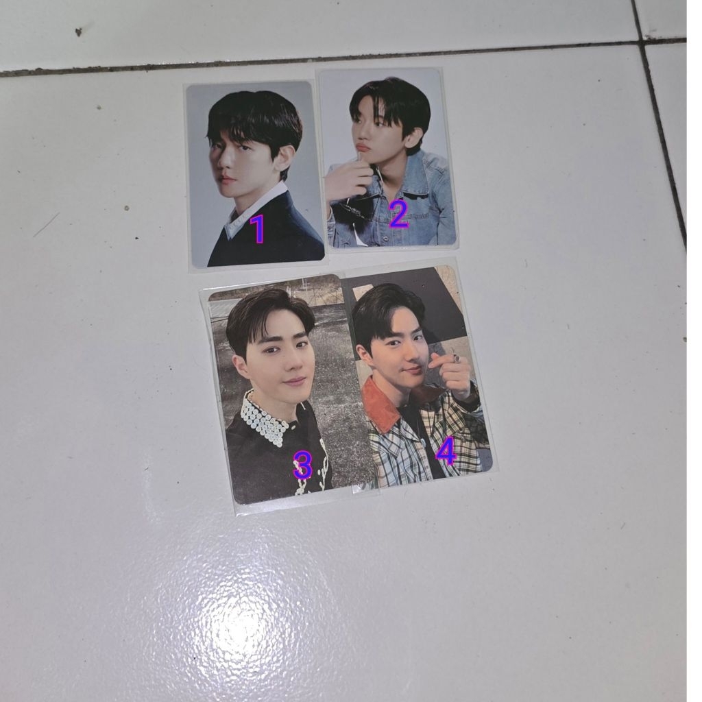 Baekhyun และ suho Exo Photocards