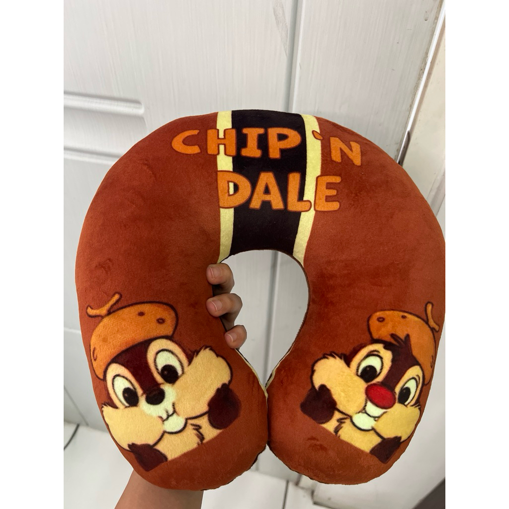 DREAMTOYS96 หมอนรองคอ Chip N Dale