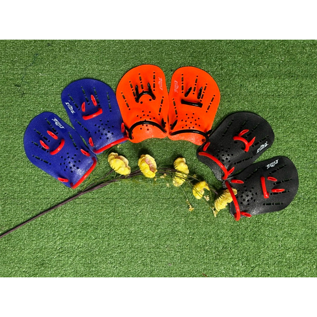 Salisa Boutique Frog Hand Paddle Swimming Aid