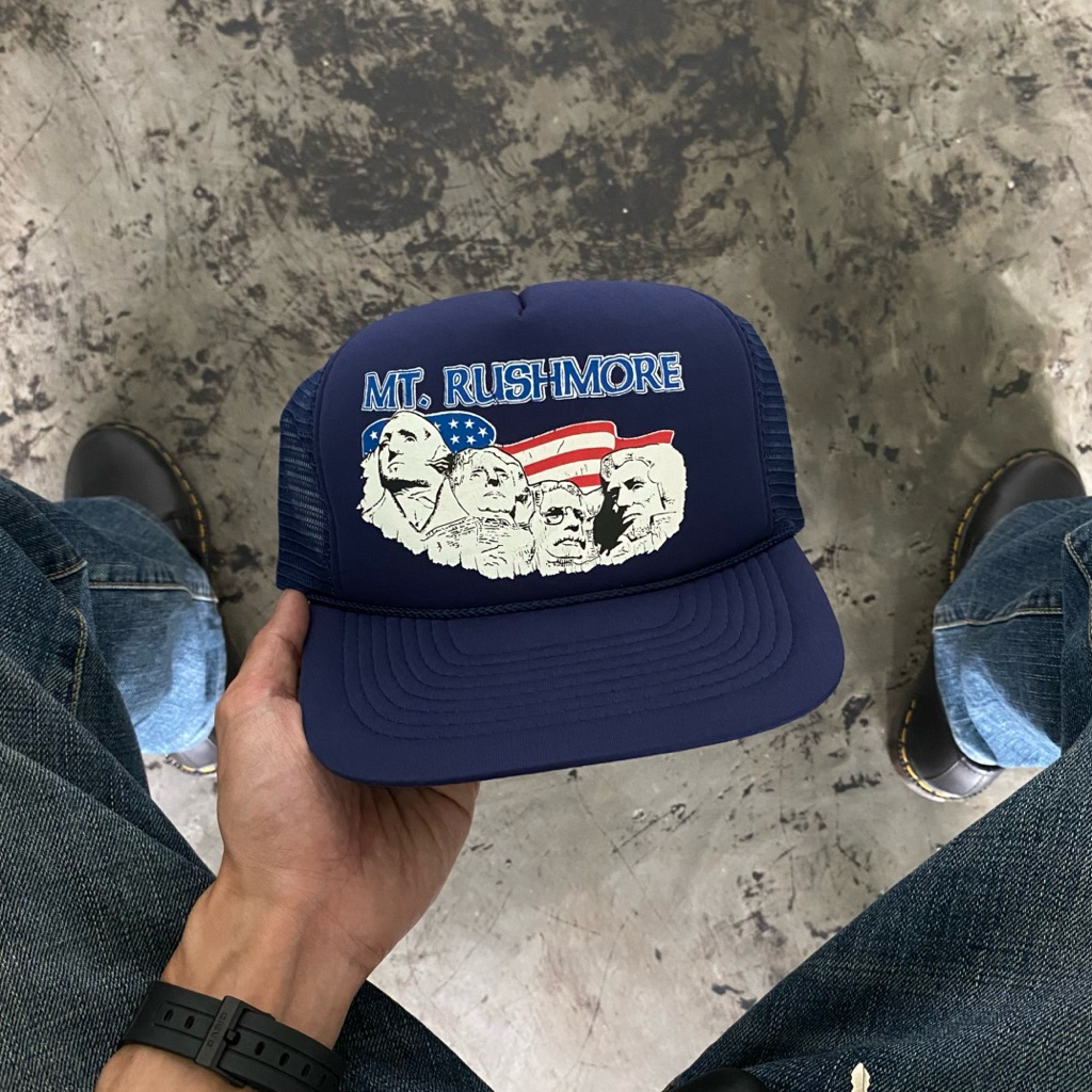 หมวกรถบรรทุกวินเทจ - MOUNT RUSHMORE