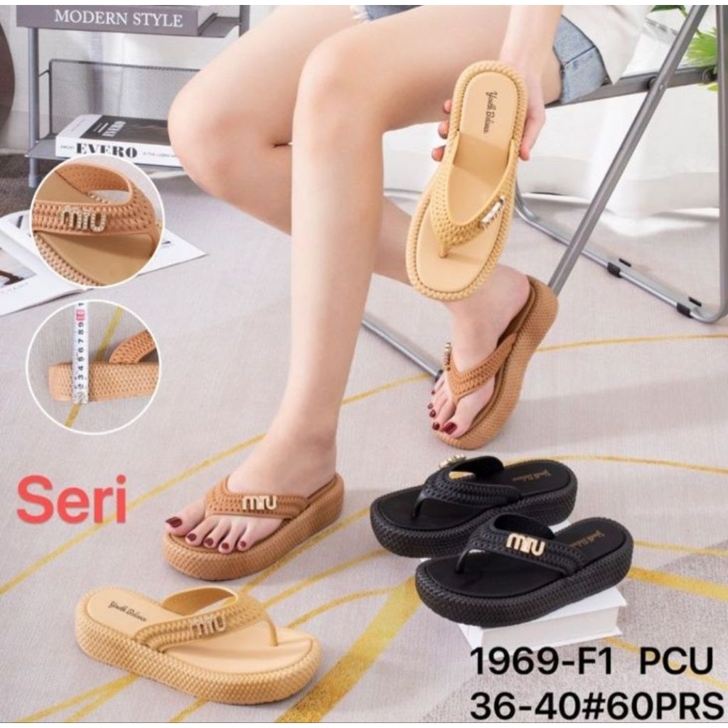 1969-F1 รองเท้าแตะเยลลี่นําเข้า วัสดุ Pcu นําเข้า ไซส์ 36-40 สูง 4 ซม.