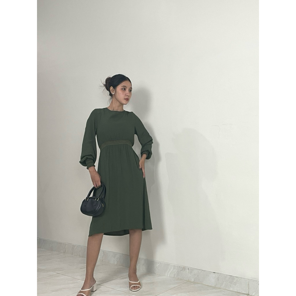 Greena Dress Flowday / Midi Dress / แฟชั่นผู้หญิง / เดรสผู้หญิง / เสื้อผ้าผู้หญิง - Fit to L