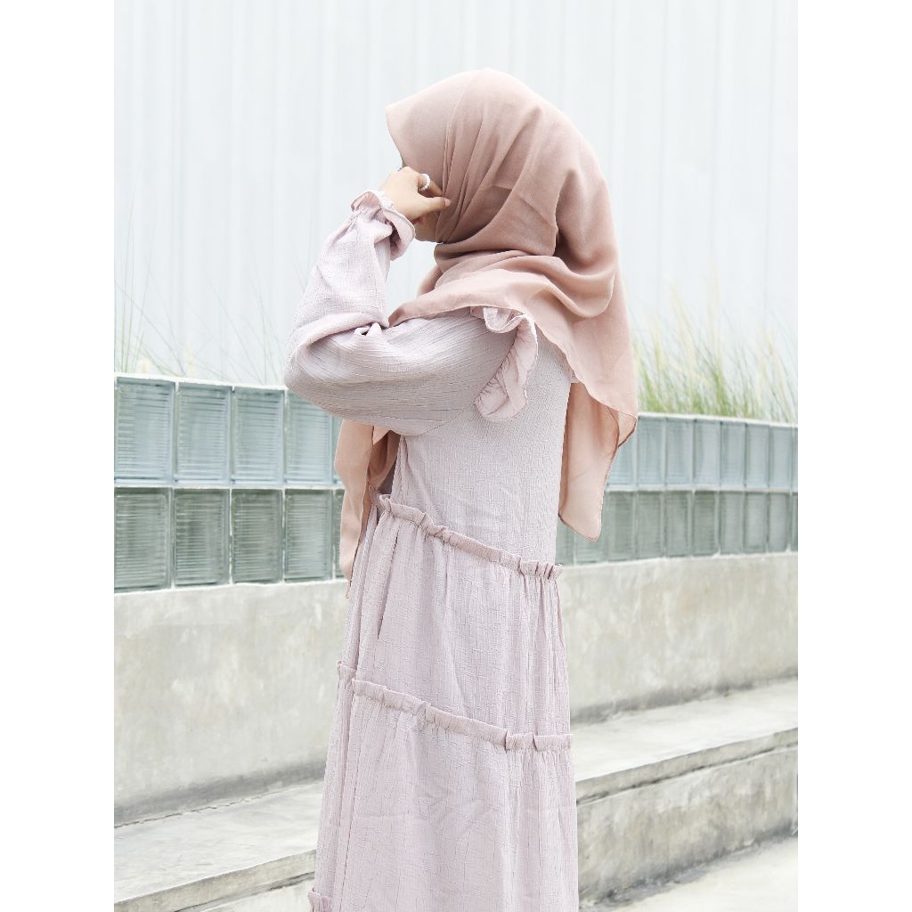 Alanna Dress Mauve *สินค้าสต๊อกสุดท้าย*
