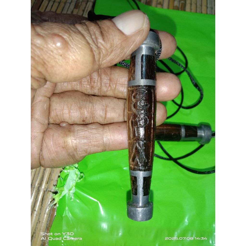 คอลเลกชันสร้อยคอไม้ CMT Ulin พร้อมโมติฟแกะสลัก Aksa 15