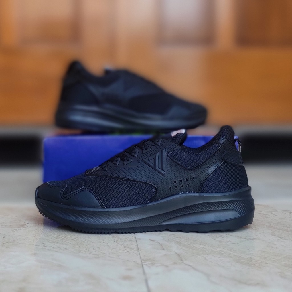 Vanderzu FR302 Original รองเท้าผ้าใบวิ่งกลางแจ้งสําหรับผู้ชายและผู้หญิงสีดําเต็มรูปแบบ