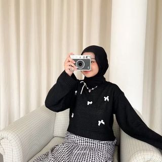 Nasya Sweater Rajut Crop Atasan Baju Wanita Tebal Korean Style Lengan Panjang Crop B1042