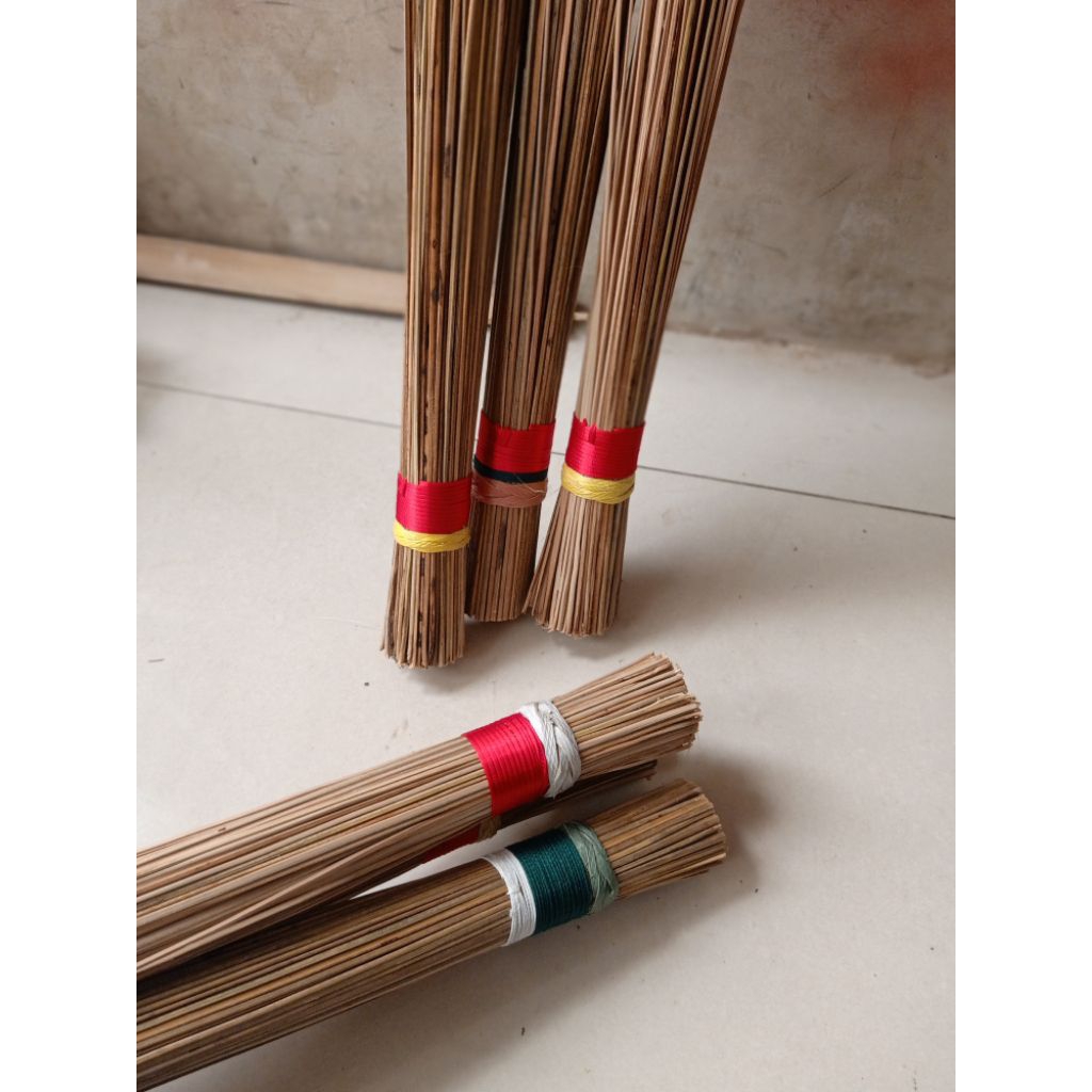 BROOM, MATTRESS, HANDLE, ROPE, BROOM, STICK