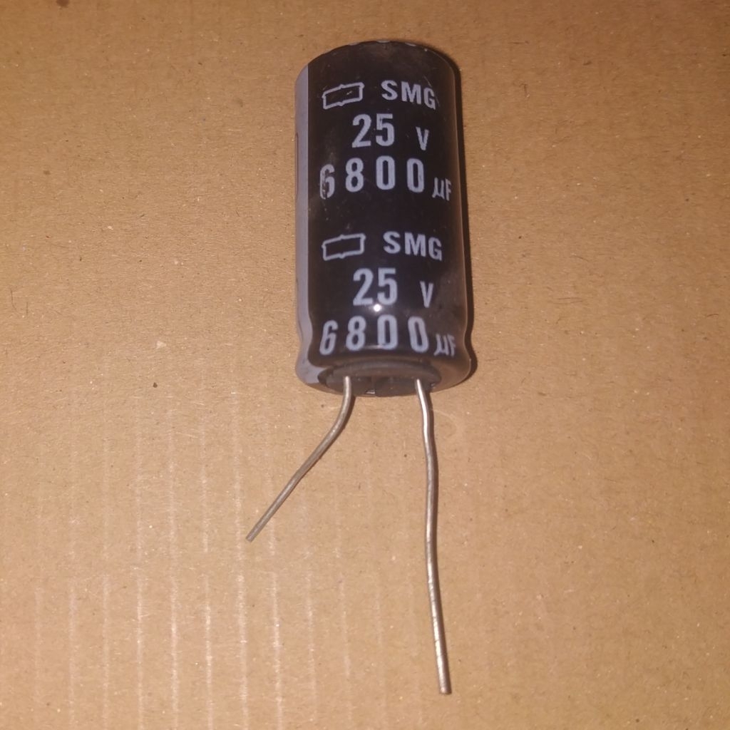 C Elco Elko 6800uF 25V 6800 uF 25 V