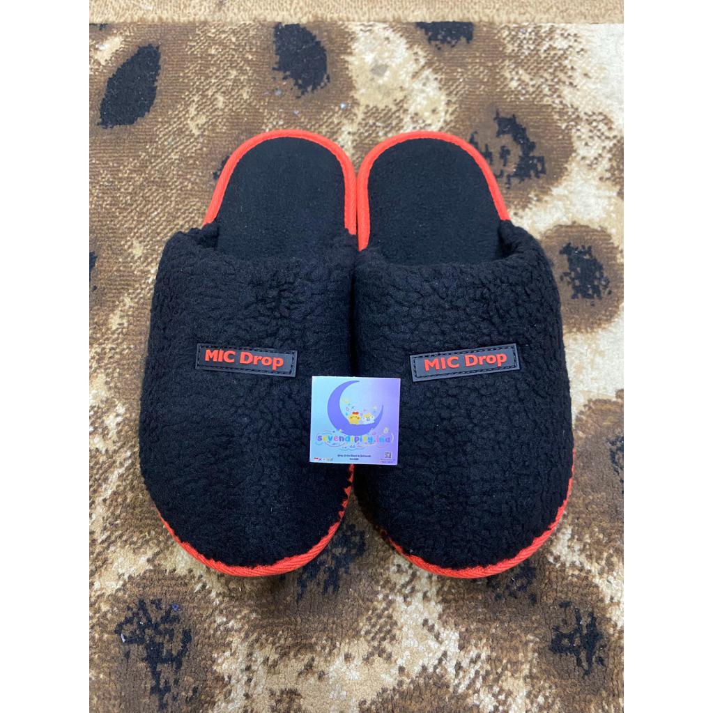 BTS Room Shoes รองเท้าแตะ Mic Drop