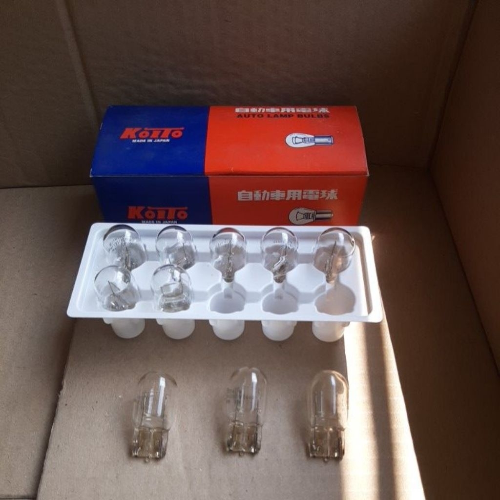 1 12v 21W Koito หลอดไฟเท้ารุ่น Plug-in