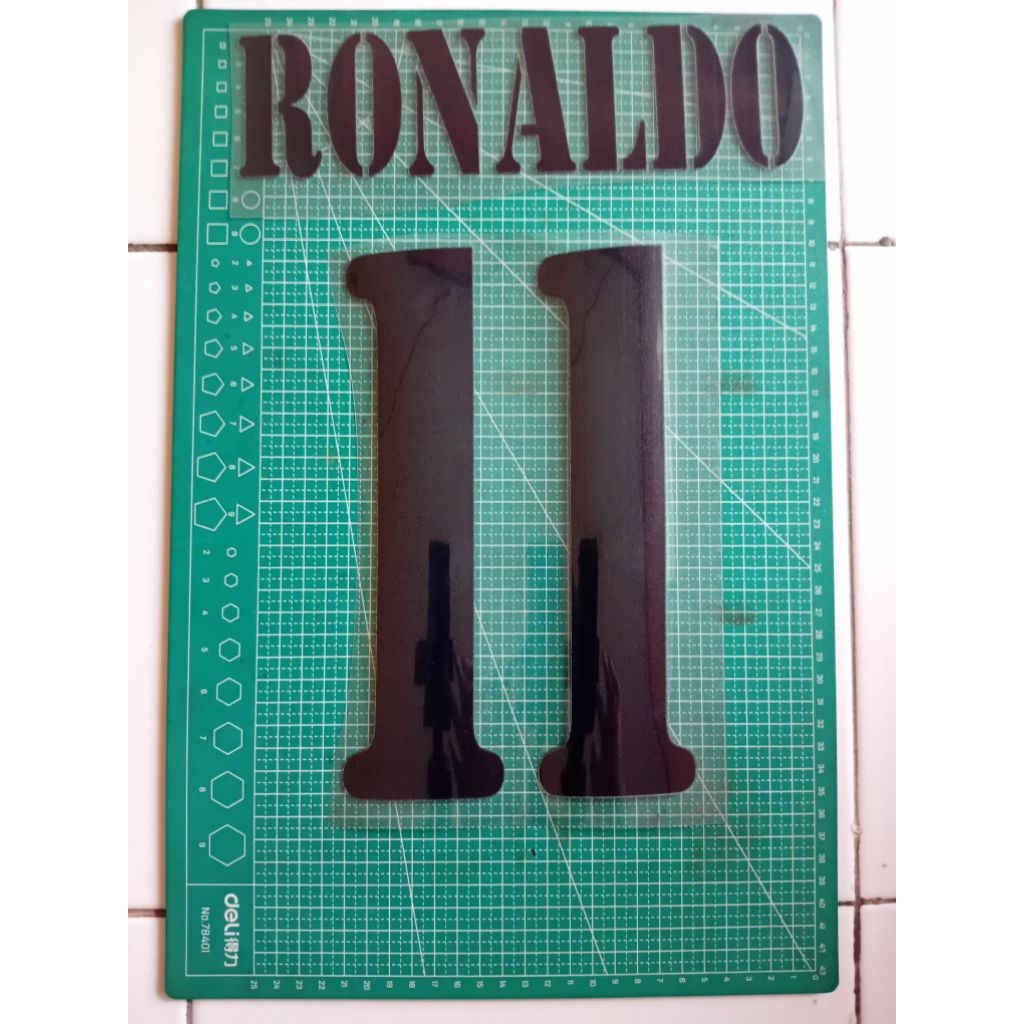 RONALDO 11 MADRID VELVET NAMESET