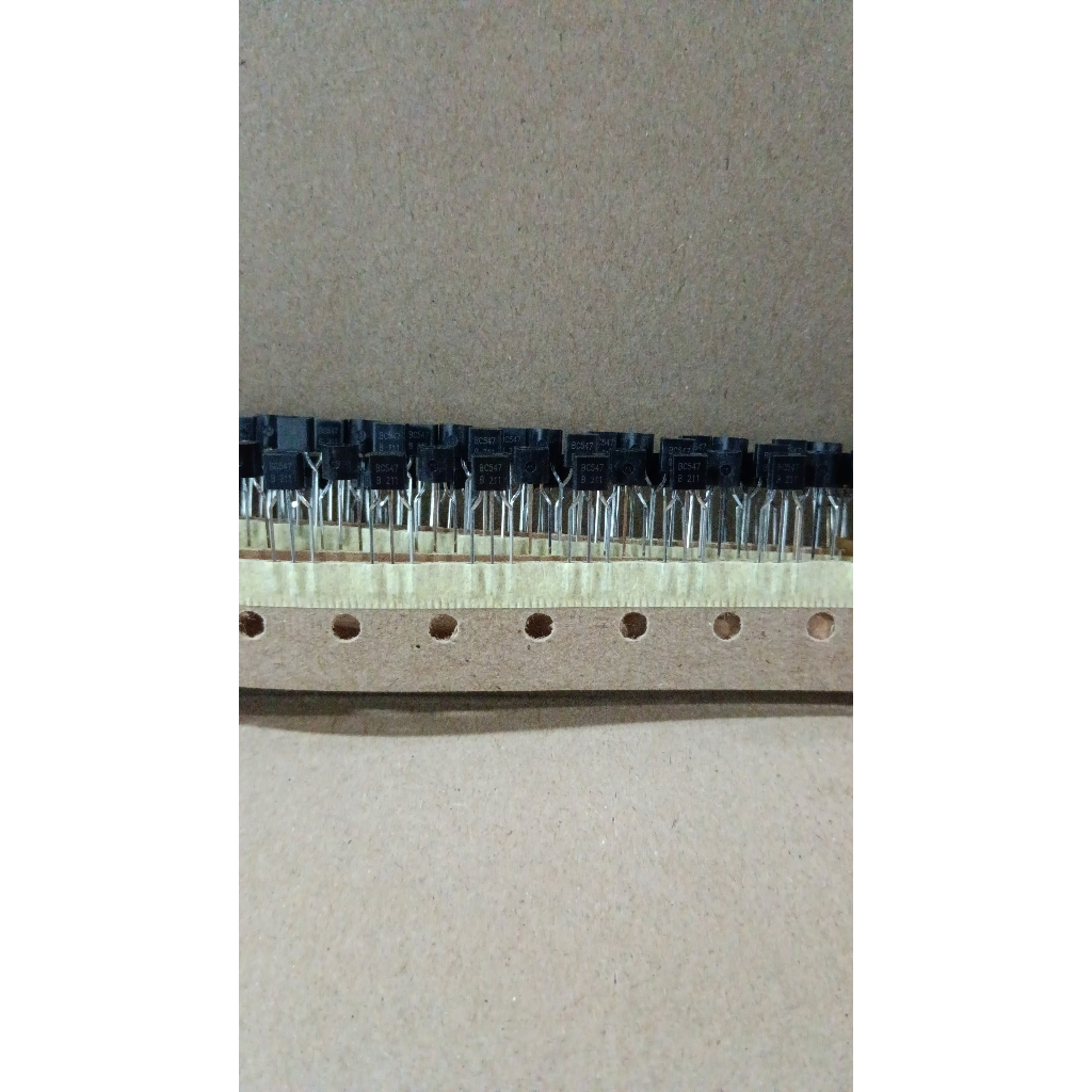 8927 ทรานซิสเตอร์ tr547 bc 547 original ori ขา buckled string