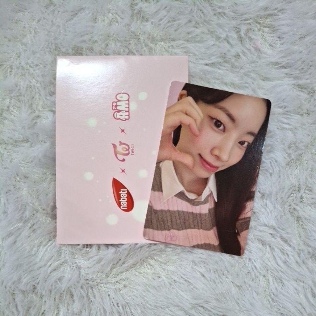 Nabati x Twice Dahyun การ์ดรูปถ่ายอย่างเป็นทางการ