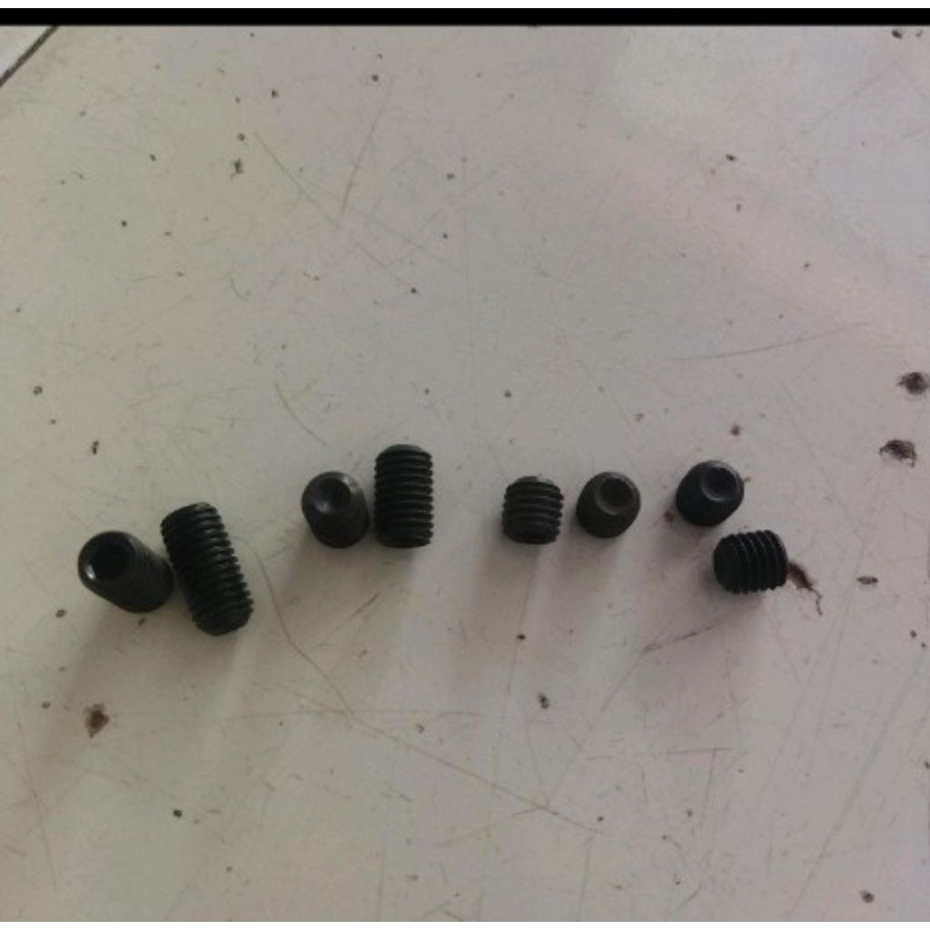 น็อต L ฝังเหล็ก M4x10 5 ชิ้น