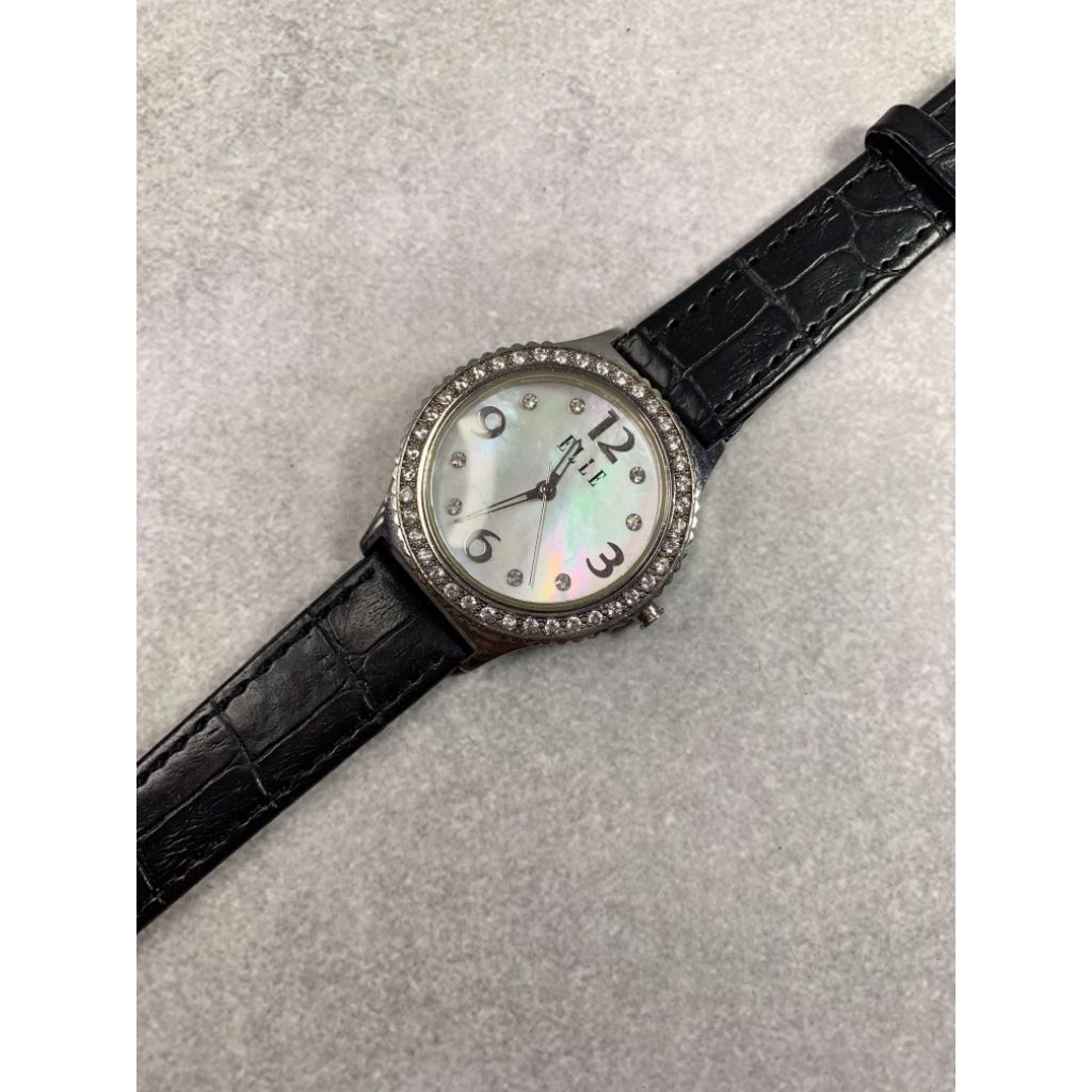 Preloved Elle นาฬิกาผู้หญิงมือสองของแท้