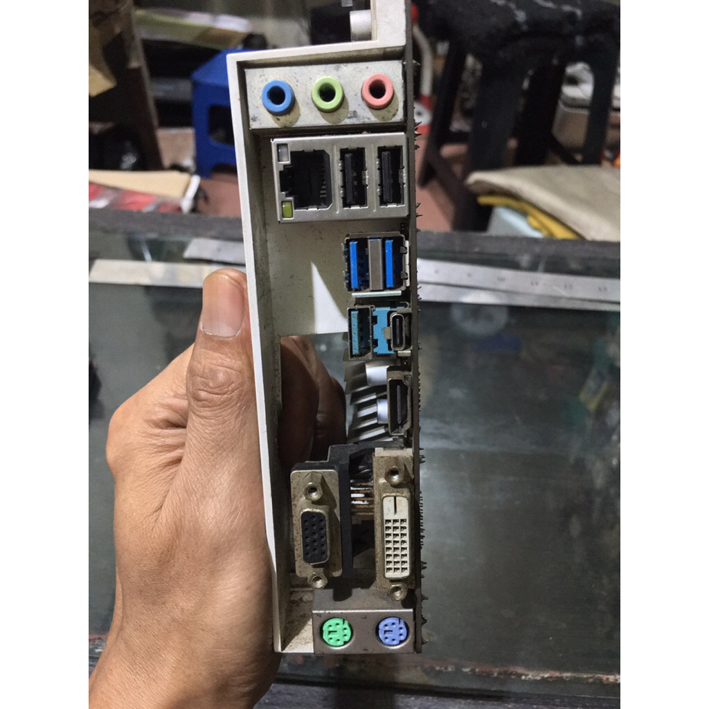 Motherboar mobo asrock b250m pro4 เสียหาย