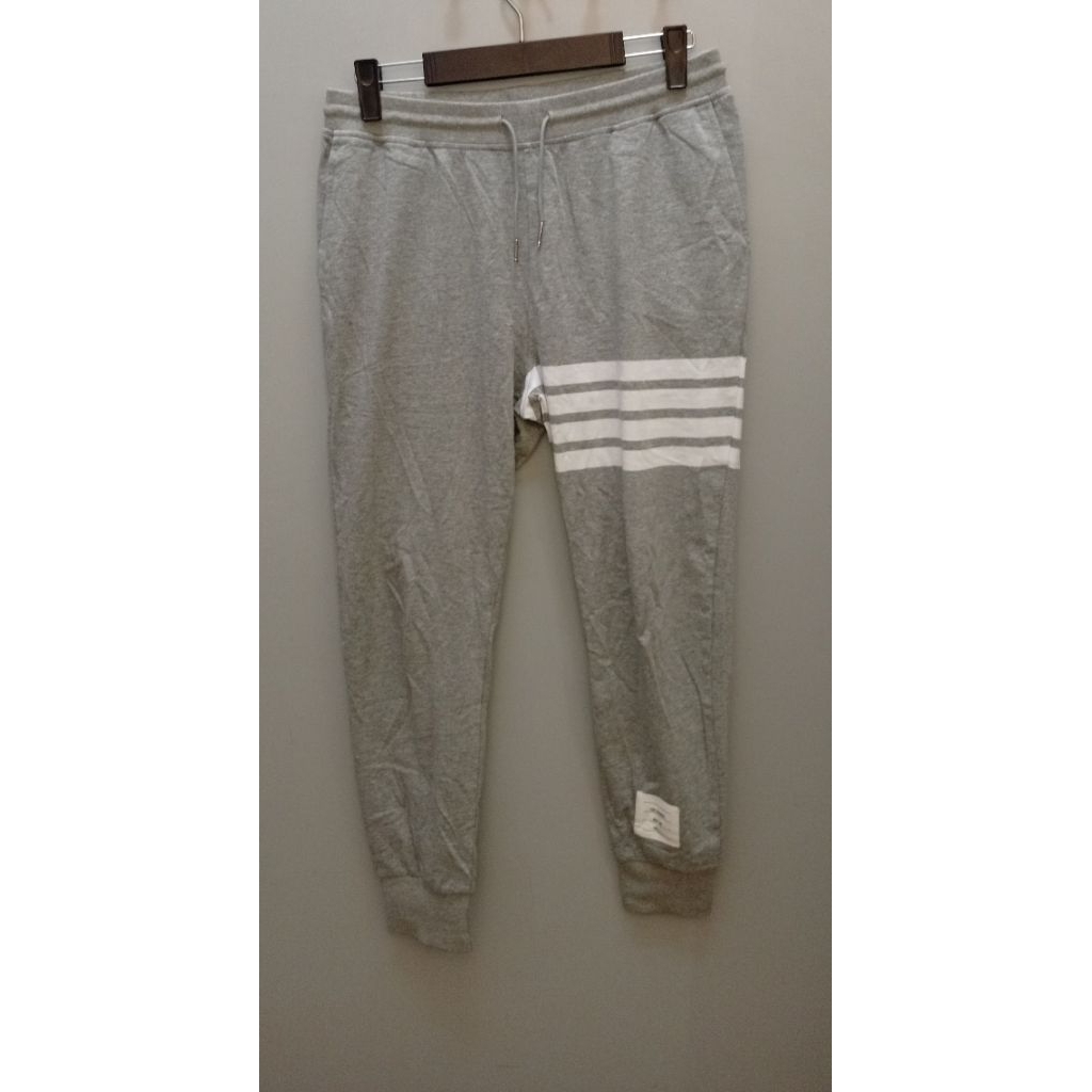 TH0M BR0WN14N กางเกงจ็อกเกอร์สีเทา