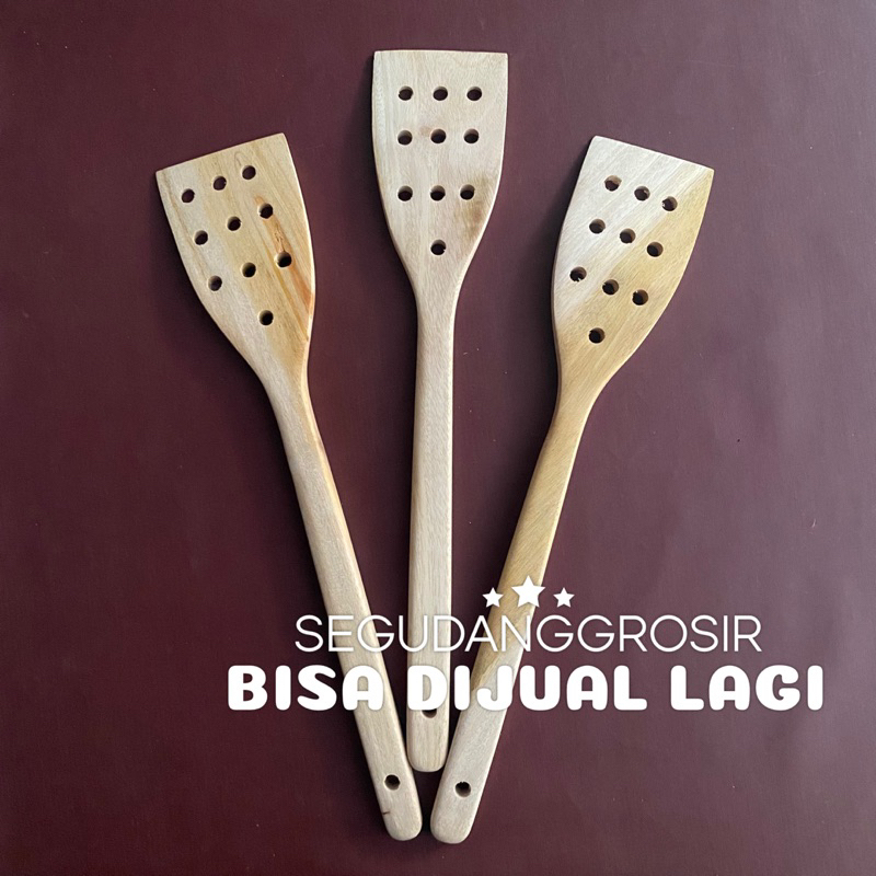 WOODEN SPATULA WITH HOLES/ WOODEN SPATULA WITH HOLES/ WOODEN SPATULA WITH HOLES 3135