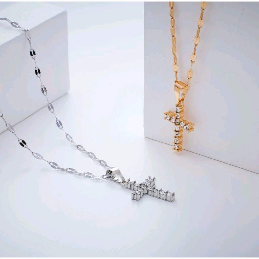 Hk_Toserba77[Ready]สร้อยคอไม้กางเขนไทเทเนียมชุบทอง 18K ป้องกันสนิม