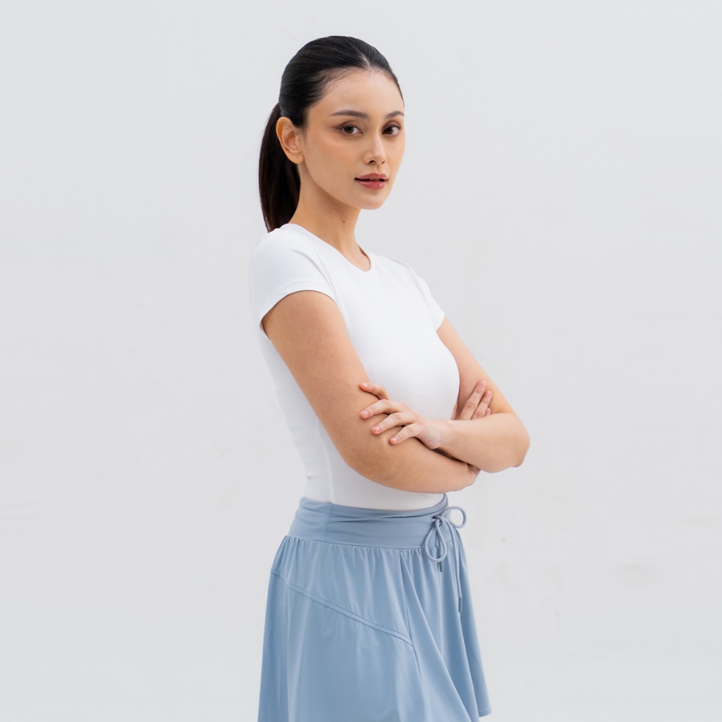 Miniletics Feel Free Basic Crop Tee - เสื้อยืดกีฬาผู้หญิง