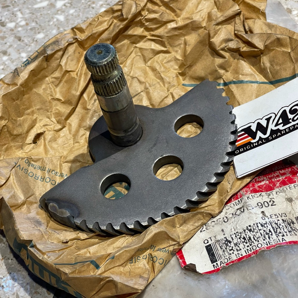 SPINDLE COMP GEAR ASSEMBLY KICK STATER CRANK VARIO CARBON 110 CW VARIO TECHNO 110 SCOOPY CARBON BEAT